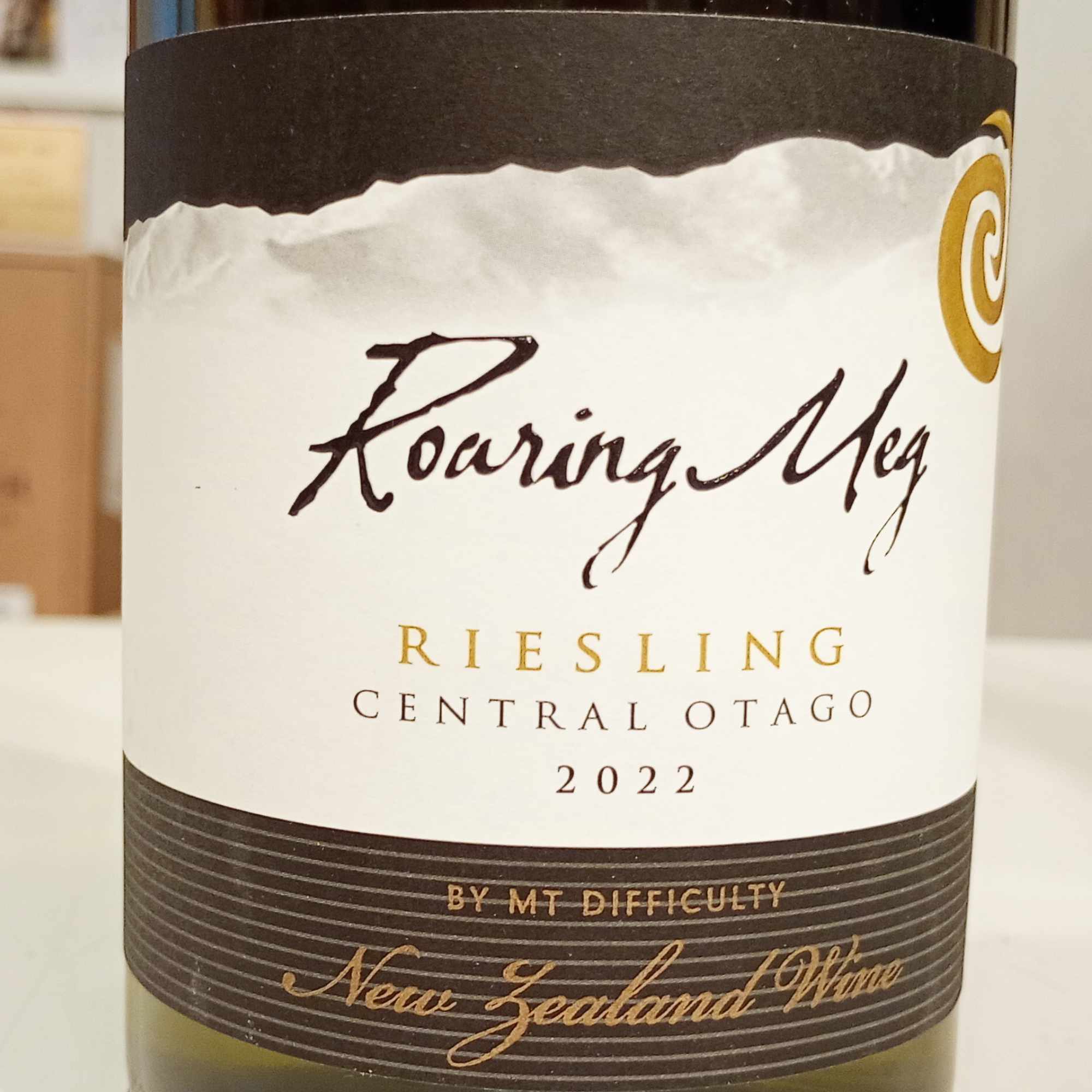 マウント・ディフィカルティ・ワインズ ローリング・メグ リースリング 2022 | ワインブティックヴァンヴァン シニアソムリエ麦ちゃんブログ