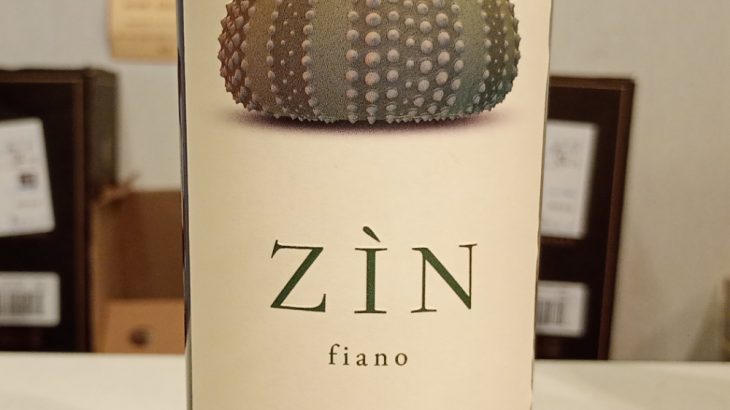 ジン サレント IGP フィアーノ　2022　ハーフ　375ml