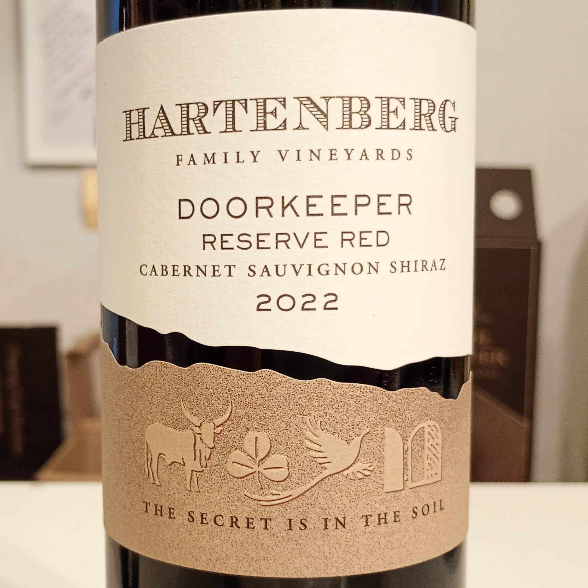 ハーテンバーグ　ドアキーパー　リザーヴ・レッド