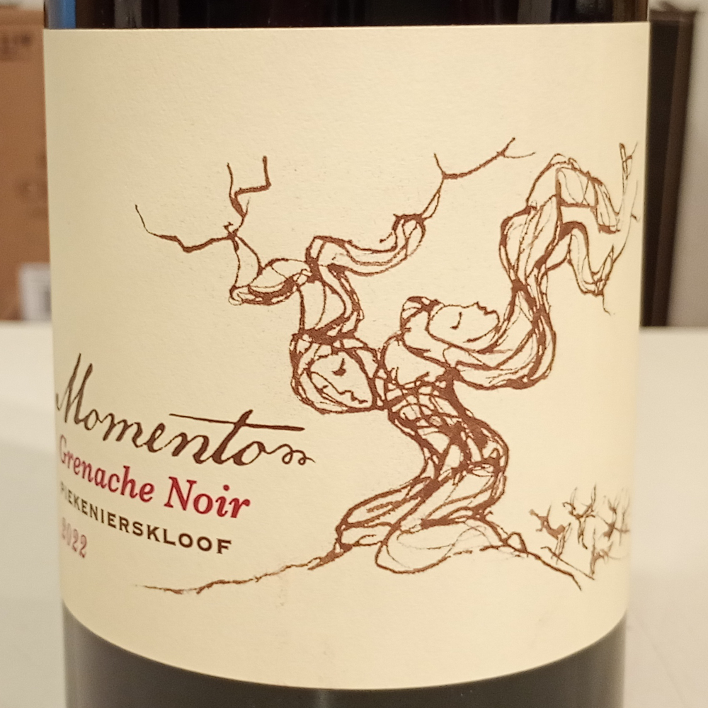 モメント　グルナッシュ・ノワール　ピケニエルスクルーフ　2022